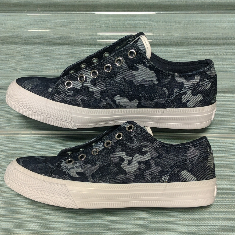 Guess GW Gelise Camo Sneakers Size 8 - Picture 5 of 9